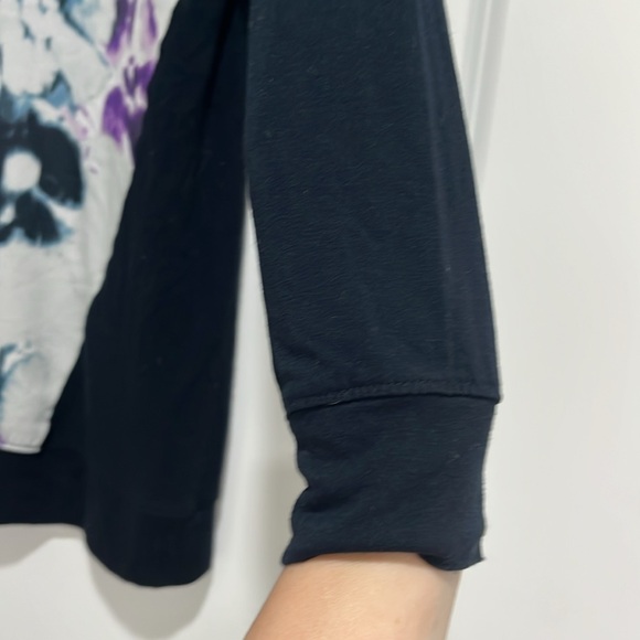 Banana Republic Watercolor Blouse - Picture 4 of 7